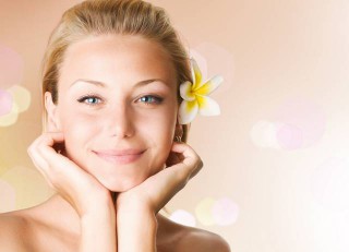 Alimentación rica en vitaminas para el cuidado del cabello y las uñas